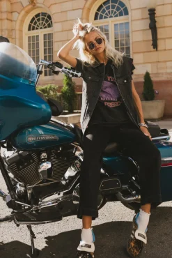 Bohme Stay True Graphic Tee